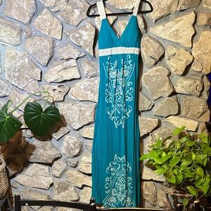 NWOT boutique stretchy maxi dress